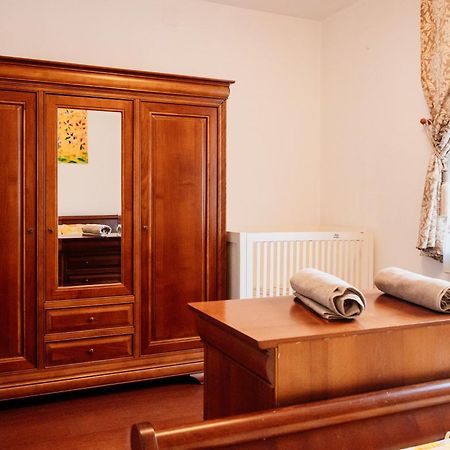 Maan Central Apartment Braşov Buitenkant foto