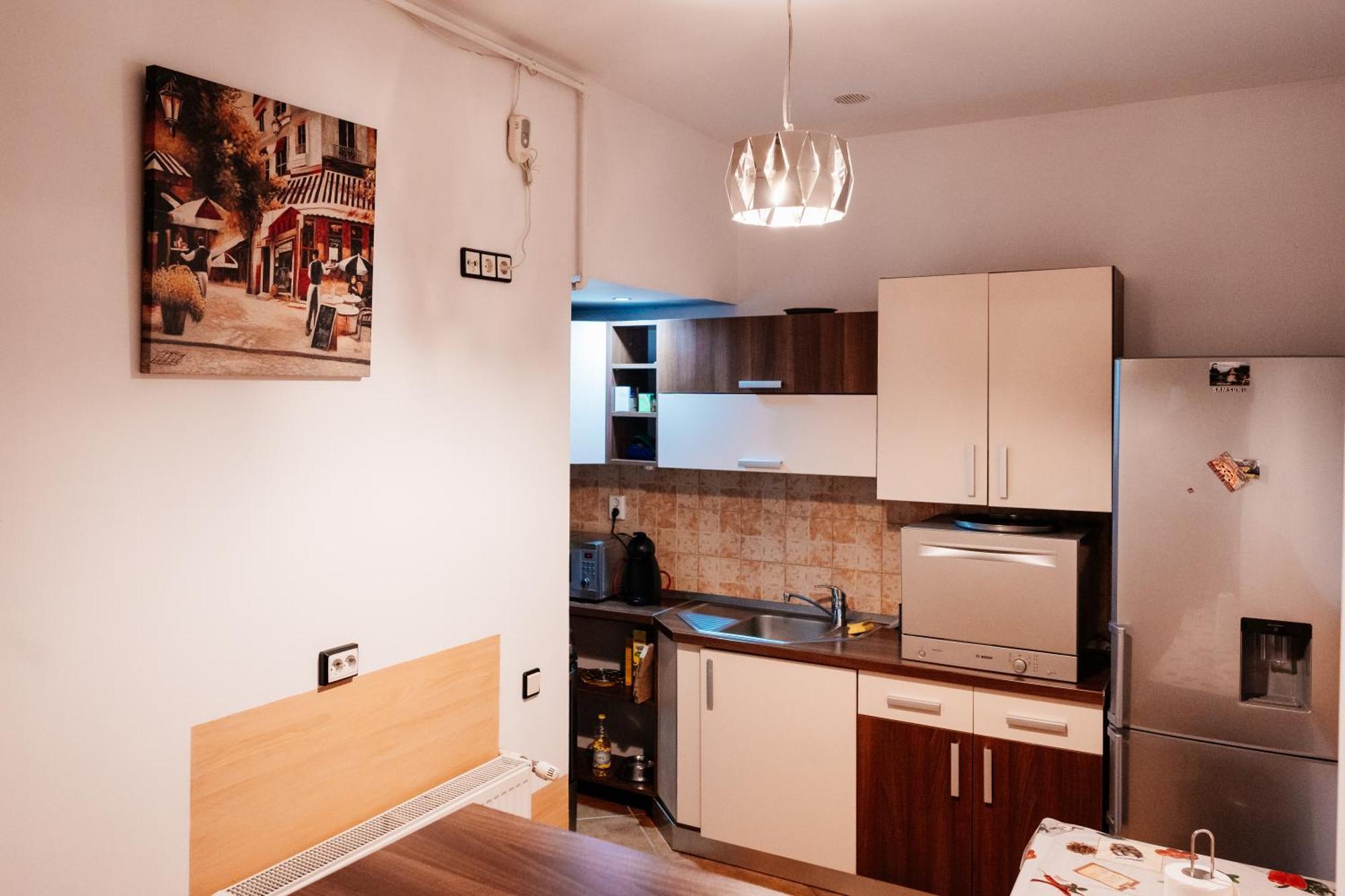 Maan Central Apartment Braşov Buitenkant foto